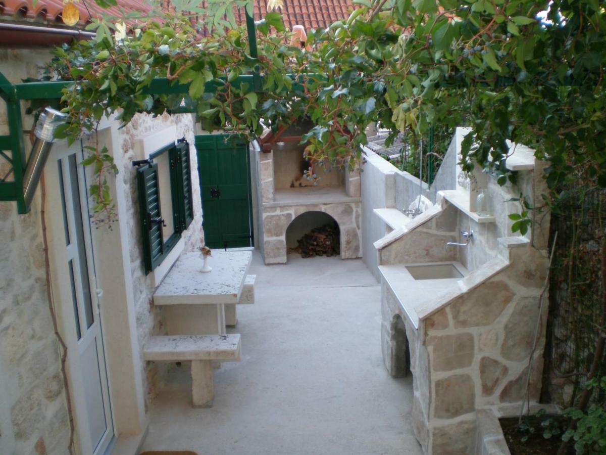 Apartment Menego A2 Bol-Center, Croatia Dış mekan fotoğraf